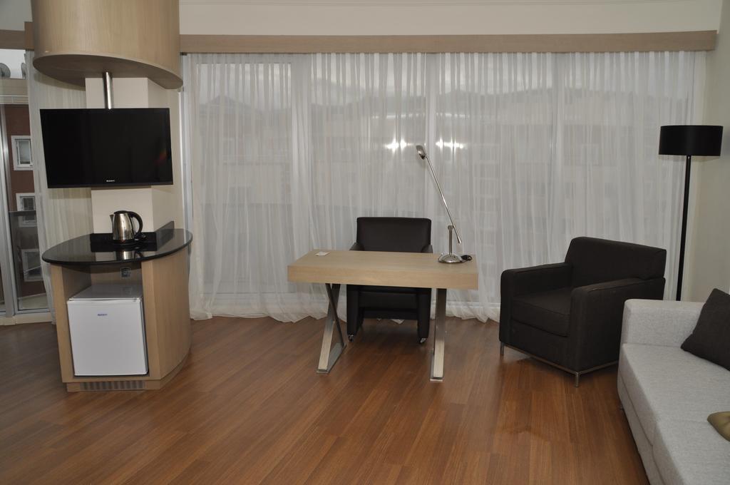 Aurum Trabzon Hotel エクステリア 写真